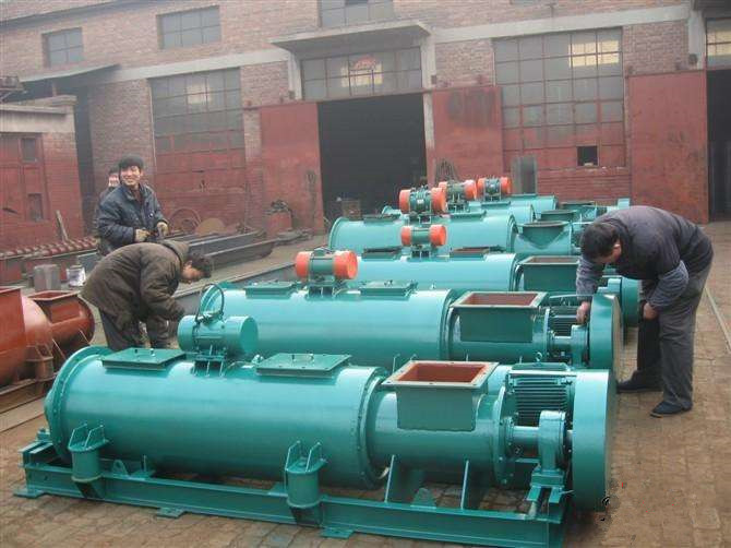 单轴粉尘加湿搅拌机