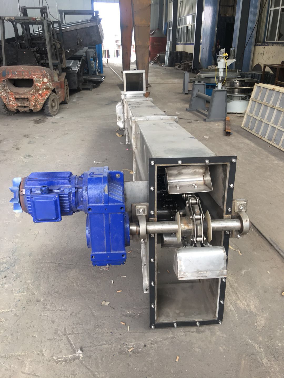 NE15板链斗式提升机厂家展示 NE15板链斗式提升机厂家展示