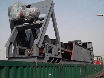 脱水式斗提机专车发货现场 脱水式斗提机专车发货现场