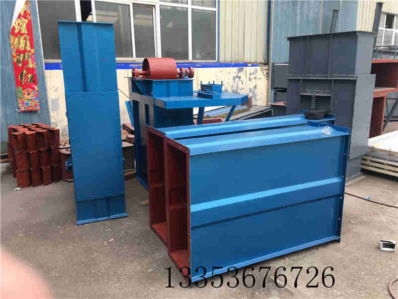 小型胶带式提升机2 小型胶带式提升机2