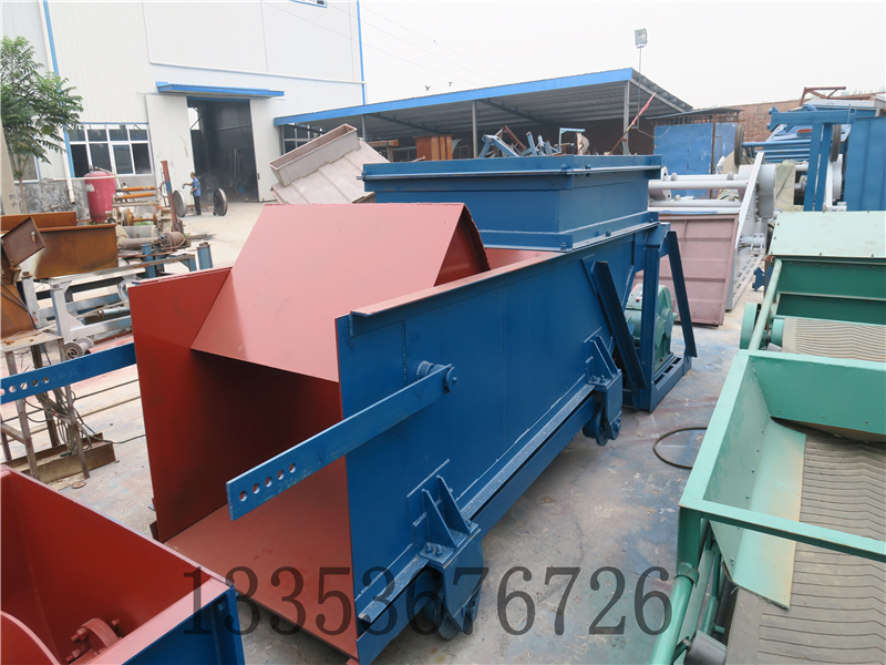 K型往复式给料机产品概述 K型往复式给料机产品概述